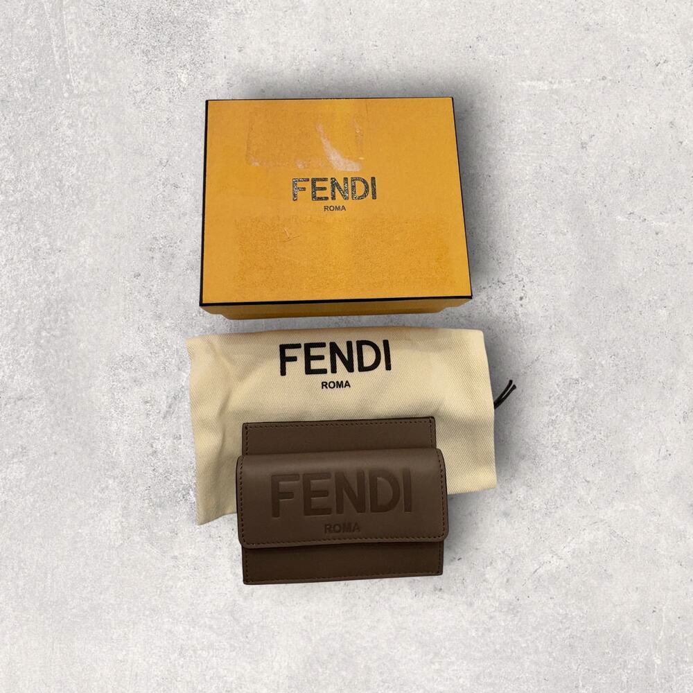 Fendi Roma Leather Card Holder Wallet Debossed Logo - Picture 3 of 6